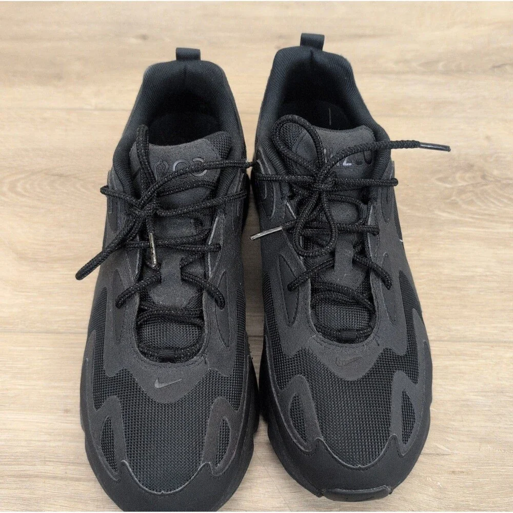 Nike Air Max 200 Sneakers Shoes Men's Size 10 Triple Black  AQ2568-003 - Picture 2 of 9